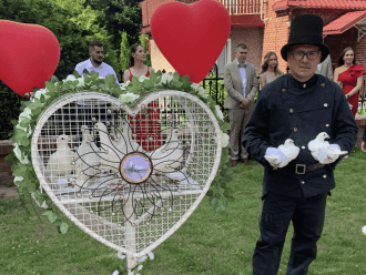 Dariusz - białe gołębie | Unikatowe atrakcje Kępno, wielkopolskie