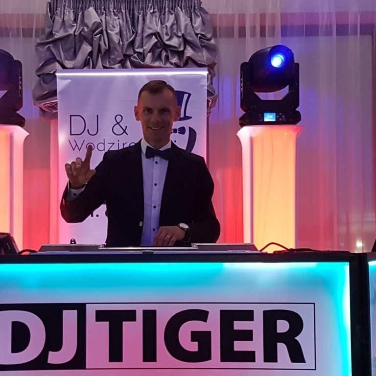 DJ TIGER