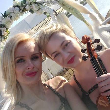 Queens of Violin