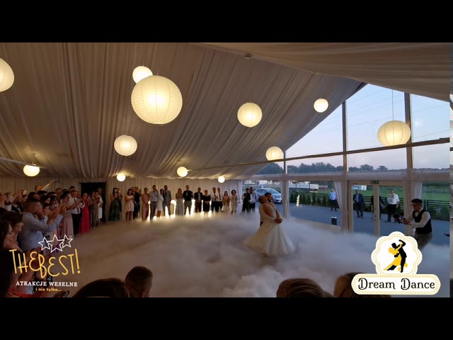 The Best Atrakcje - Ciężki dym na pierwszy taniec z suchego lodu - film 1