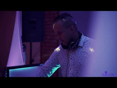 DJ/Wodzirej Majki - Ciężki dym, napis LOVE 💞💯 - film 1