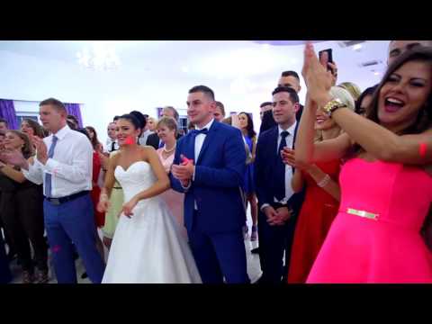 Pokaz barmański na weselu - film 1