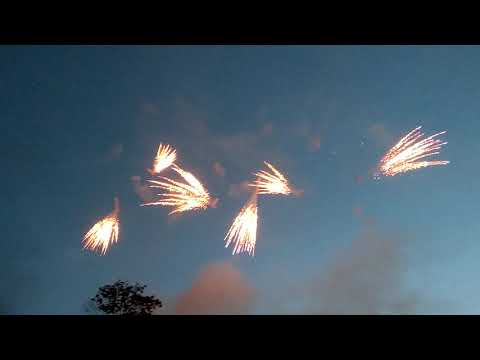Fajerwerki Pokazy fajerwerków pokazy ogni sztucznych pirotechnika - film 1
