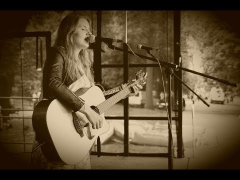 Marcelina Olejnik, oprawa muzyczna ślubu/ uroczystości śpiew /+ gitara - film 1