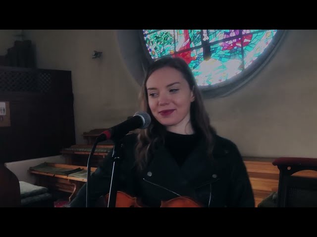 Karolina Wesołowska skrzypce wokal gitara - film 1