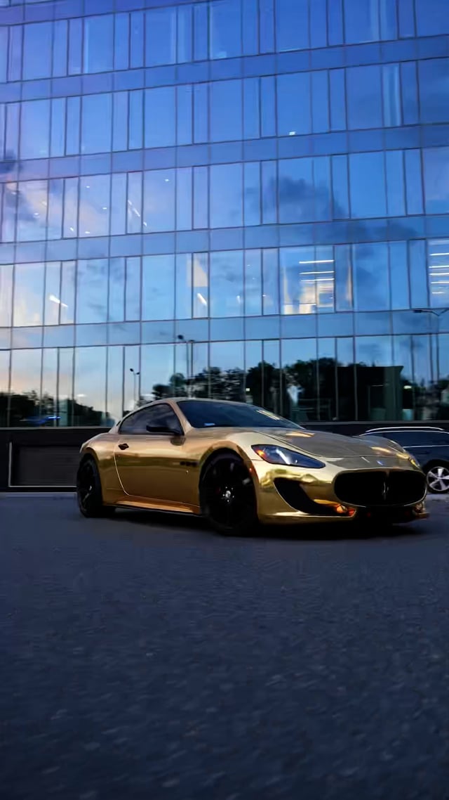 Złote Maserati GT - film 1