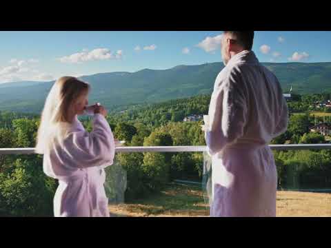Happy Valley Resort - film 1