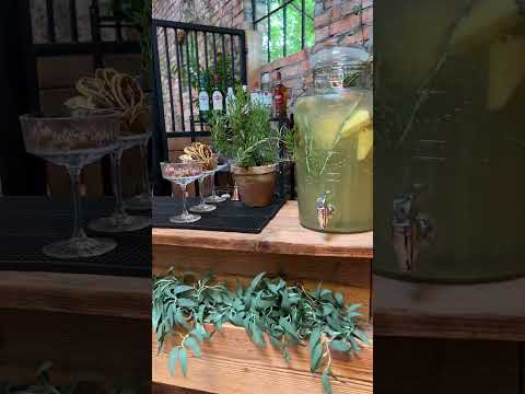 Zaszejkerowani Drink Bar - film 1