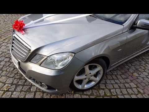 Mercedes-Benz E klasa, perłowy metalik, limuzyna - Samochód do ślubu - film 1